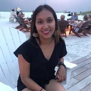 Meet your Posher, Kelly